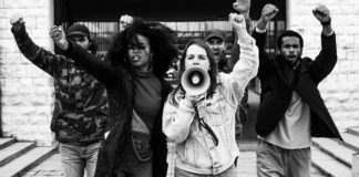 Nan Goldin and Hundreds of Activists Stage Die-In at Guggenheim Museum to Protest Opioid Profiteers
