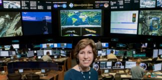 Ellen Ochoa: From Being Teased for Liking Science, to Becoming the First Latina in Space Ellen Ochoa Belatina