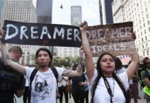 DACA Recipients Speak Out Against Trump’s Shutdown Offer Dreamers Protest BeLatina