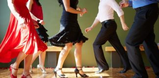 A Newbie Guide to Understanding and Dancing Salsa