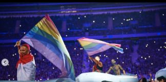 Rammstein Share Same-Sex Kiss at Moscow’s Biggest Music Venue in Solidarity with LGBTQ Community Concert Rammstein BELatina