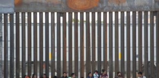 Unrealistic Time Frame to Get Ready for Trump’s New Immigration Rule, Say Asylum Agents Central American Migrants Cross The Rio Bravo To Surrender To Border Patrol