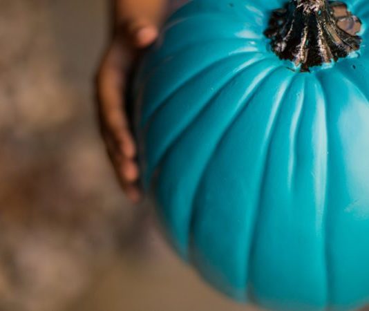 10 Non-Candy Treats that are Still Worthy of Trick-or-Treating Teal pumpkin