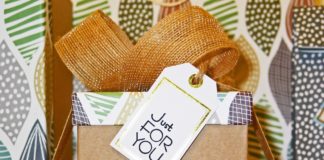 How to Avoid the Holiday Overspending Shopping Trap BELatina Holiday Shopping Budget