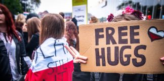 National Hugging Day: The Importance of Random Acts of Kindness Free Hugs National Hugging DAY BELatina