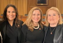 En el Día de la Igualdad Salarial de las Latinas, Las Comadres Resaltan Cómo una Administración Biden-Harris Construirá Con Las Latinas En Mente Las Comadres BeLatina Latinx