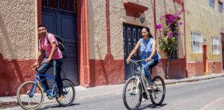 Three Steps To Heal the Trauma of ‘Insensible’ Immigrant Parents Insensible Parents BELatina Latinx