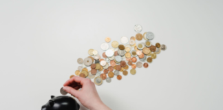 Is My Emergency Fund Sufficient? Photo courtesy of Crediverso belatina, latinx