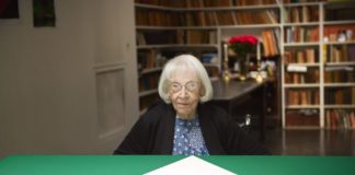 Farewell to Carmen Herrera: The Influential Cuban-American Artist Passed Away at 106 Years Old Carmen Herrera BELatina Latinx