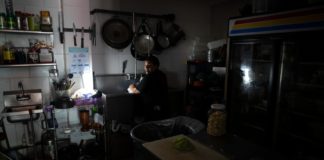 BELatina’s Weekend Recap: Puerto Rico, Billboard Awards, And More BELatina Weekend Recap Puerto Rico apagon Latinx