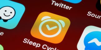 Study Finds Latinos Rely More on Health Technology Than Other Demographic Groups Latinos health technology BELatina Latinx