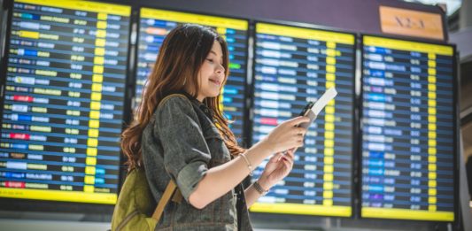 5 Things Latinos Do While Traveling belatina latine