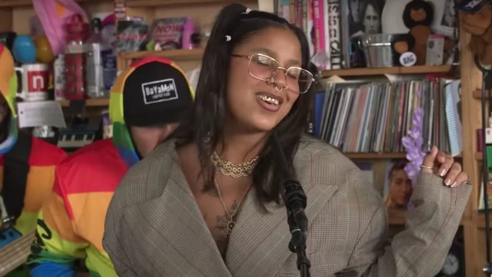 Tokischa Becomes the First Dominican Woman in the Urbano Genre to Appear on ‘Tiny Desk’ belatina latine