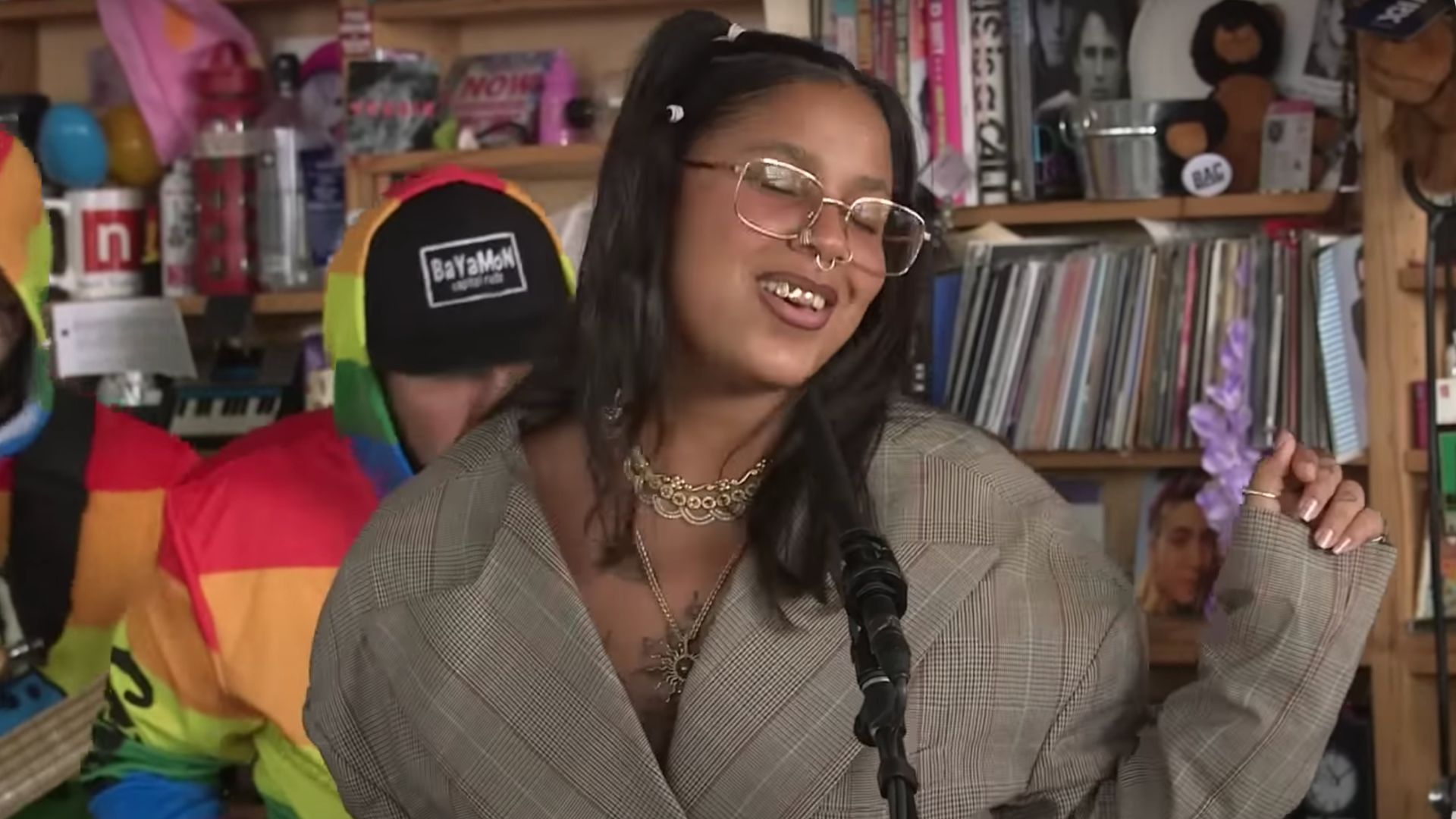 Tokischa Becomes the First Dominican Woman in the Urbano Genre to Appear on ‘Tiny Desk’ belatina latine