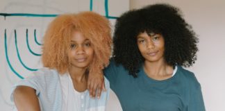 As More People Become Wary of a Possible Recession, Talk About ‘Recession Core’ Fashion is Taking Over on TikTok As More People Become Wary of a Possible Recession, Talk About ‘Recession Core’ Fashion is Taking Over on TikTok belatina latine