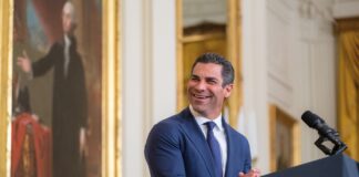 Meet Francis X. Suarez: The First Latino to Enter the 2024 Presidential Bid Meet Francis X. Suárez: The First Latino to Enter the 2024 Presidential Bid