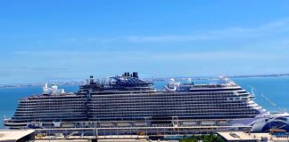 Going On Vacation Is the Ultimate New Year’s Resolution For Latinas This Year – Here’s Some Inspiration   Planning a Vacation Is a New Year's Resolution Every Latina Needs to Do This Year – Here's Some Inspiration