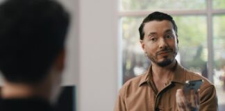 Spotlighting Latinos at the Super Bowl: J Balvin Appears on a Verizon Commercial During the Big Game Spotlighting Latinos at the Super Bowl: J Balvin Appears on a Verizon Commercial During the Big Game
