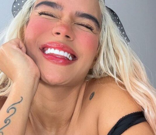 Karol G Designs ‘Tropicoqueta’ as a Visual Album for the Latino Collective With ‘La Premiere’ Op-Ed: Karol G Is Transforming Medellín's Narrative and It’s Healing for ‘Paisas’ Everywhere