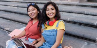 Can Bilingual Degrees Empower Latinos? Casa Latina Thinks So Can Bilingual Degrees Empower Latinos? Casa Latina Thinks So