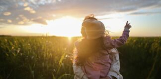 Selena Gomez Leads a New Generation of Latina Mothers by Addressing Infertility Selena Gomez Leads a New Generation of Latina Mothers by Addressing Infertility