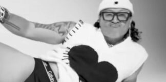 Elvis Crespo Recreates Bad Bunny’s Calvin Klein Ad and the Internet Can’t Handle It Elvis Crespo Recreates Bad Bunny’s Calvin Klein Ad and the Internet Can’t Handle It
