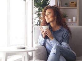 How Latinas Are Reclaiming Herbal Remedies and Embracing Ancestral Wellness with Latino-Owned Tadin Tea