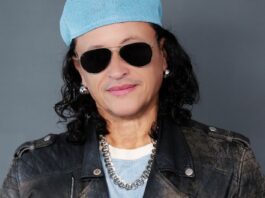 Elvis Crespo Celebrated With Billboard Hall of Fame Award for Keeping Merengue Alive Worldwide Elvis Crespo Celebrated With Billboard Hall of Fame Award for Keeping Merengue Alive Worldwide