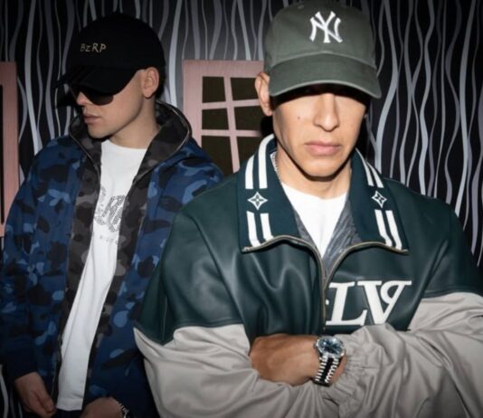 Bizarrap Brings Daddy Yankee Back Into the Studio for a Historic Session Bizarrap Brings Daddy Yankee Back Into the Studio for a Historic Session
