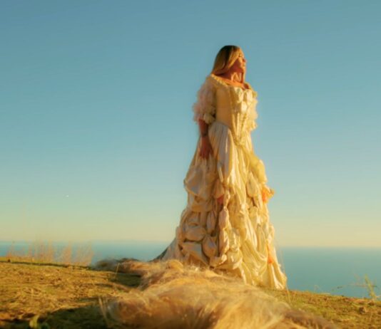 Karol G Releases Única And The Questions About a Possible Breakup With Feid Grow Louder Karol G Releases Única And The Questions About a Possible Breakup With Feid Grow Louder