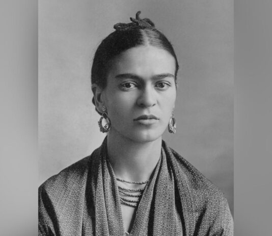 New Archives Reveal Frida Kahlo Used Her Iconic Prosthetic Only in the Final Months of Her Life New Archives Reveal Frida Kahlo Used Her Iconic Prosthetic Only in the Final Months of Her Life