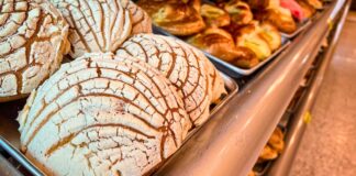 British Chef Richard Hart Apologizes After Learning the Hard Way That Bread in Mexico Is Personal British Chef Richard Hart Apologizes After Learning the Hard Way That Bread in Mexico Is Personal