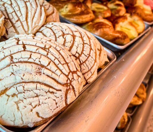 British Chef Richard Hart Apologizes After Learning the Hard Way That Bread in Mexico Is Personal British Chef Richard Hart Apologizes After Learning the Hard Way That Bread in Mexico Is Personal