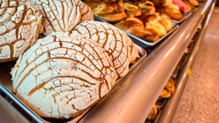 British Chef Richard Hart Apologizes After Learning the Hard Way That Bread in Mexico Is Personal