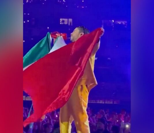 Bad Bunny Used Social Media to Pour His Heart Out to Mexico Bad Bunny Used Social Media to Pour His Heart Out to Mexico