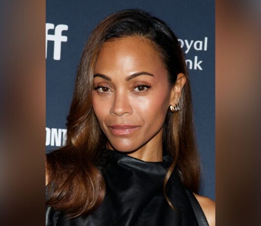 Afro-Latina Actress Zoe Saldaña Closes In on Scarlett Johansson in the Highest Grossing Actor Race Afro-Latina Actress Zoe Saldaña Closes In on Scarlett Johansson in the Highest Grossing Actor Race