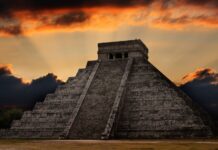 Inside the Long Life of Nahuatl, Mexico’s Most Spoken Indigenous Language Inside the Long Life of Nahuatl, Mexico’s Most Spoken Indigenous Language