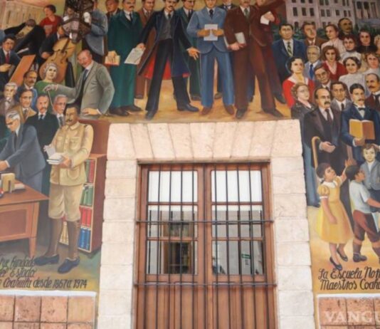 The Largest Mural by a Woman in Mexico Belongs to Elena Huerta The Largest Mural by a Woman in Mexico Belongs to Elena Huerta