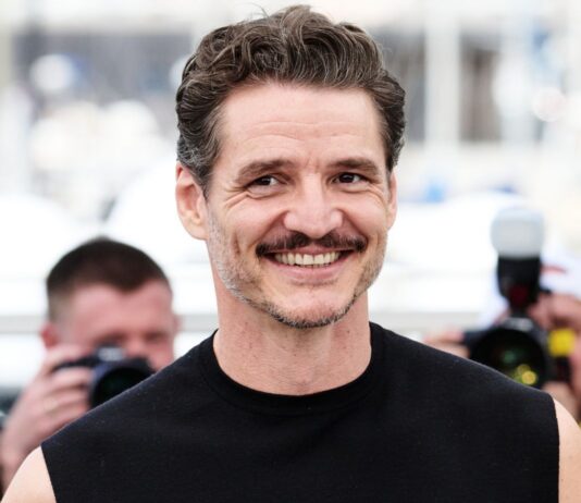 Pedro Pascal Steps In After Joaquin Phoenix Exit and Keeps LGBTQ Film ‘De Noche’ Latino-Led Pedro Pascal Steps In After Joaquin Phoenix Exit and Keeps LGBTQ Film 'De Noche' Latino-Led