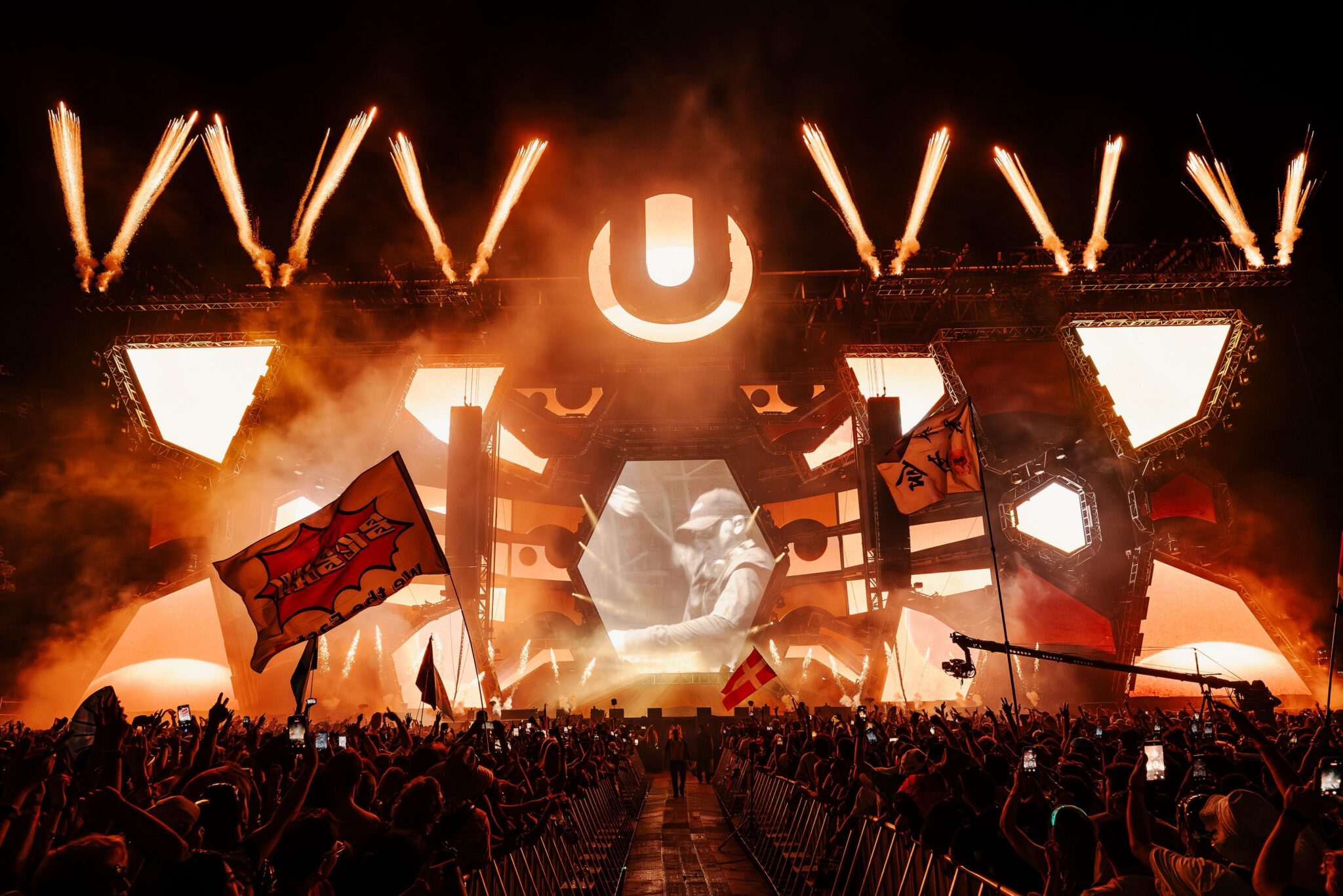Latino Talent Brought Their Sound to Ultra Music Festival This Weekend ...