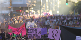 How Vivir Quintana’s ‘Canción Sin Miedo’ Became the Voice of International Women’s Day Across Latin America How Vivir Quintana’s 'Canción Sin Miedo' Became the Voice of International Women’s Day Across Latin America