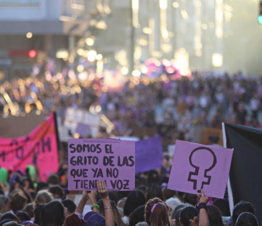 How Vivir Quintana’s ‘Canción Sin Miedo’ Became the Voice of International Women’s Day Across Latin America How Vivir Quintana’s 'Canción Sin Miedo' Became the Voice of International Women’s Day Across Latin America