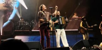 Carlos Vives Just Sided With Arcángel on Colonialism and Latin America Is Not Staying Quiet About It Carlos Vives Just Sided With Arcángel on Colonialism and Latin America Is Not Staying Quiet About It