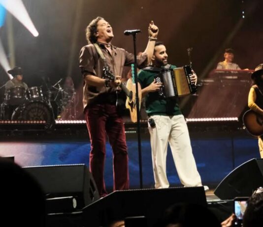 Carlos Vives Just Sided With Arcángel on Colonialism and Latin America Is Not Staying Quiet About It Carlos Vives Just Sided With Arcángel on Colonialism and Latin America Is Not Staying Quiet About It