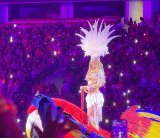 Unpopular Opinion: Karol G’s Karol G Tropitour Was for the Latina Who Cried Through ‘Mañana Será Bonito’ and Needed to Know She Made It Through Unpopular Opinion: Karol G's Karol G Tropitour Was for the Latina Who Cried Through 'Mañana Será Bonito' and Needed to Know She Made It Through